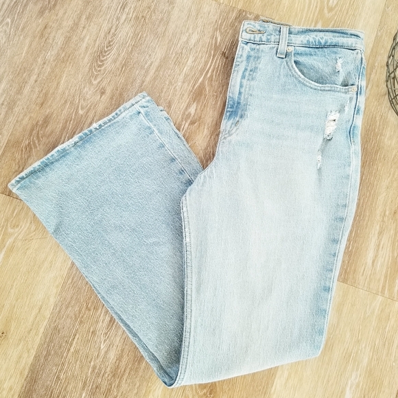 Levi's 70's High Flare High Waist Wide Leg Flare Denim Vintage Inspired Jeans 29 - Picture 2 of 16